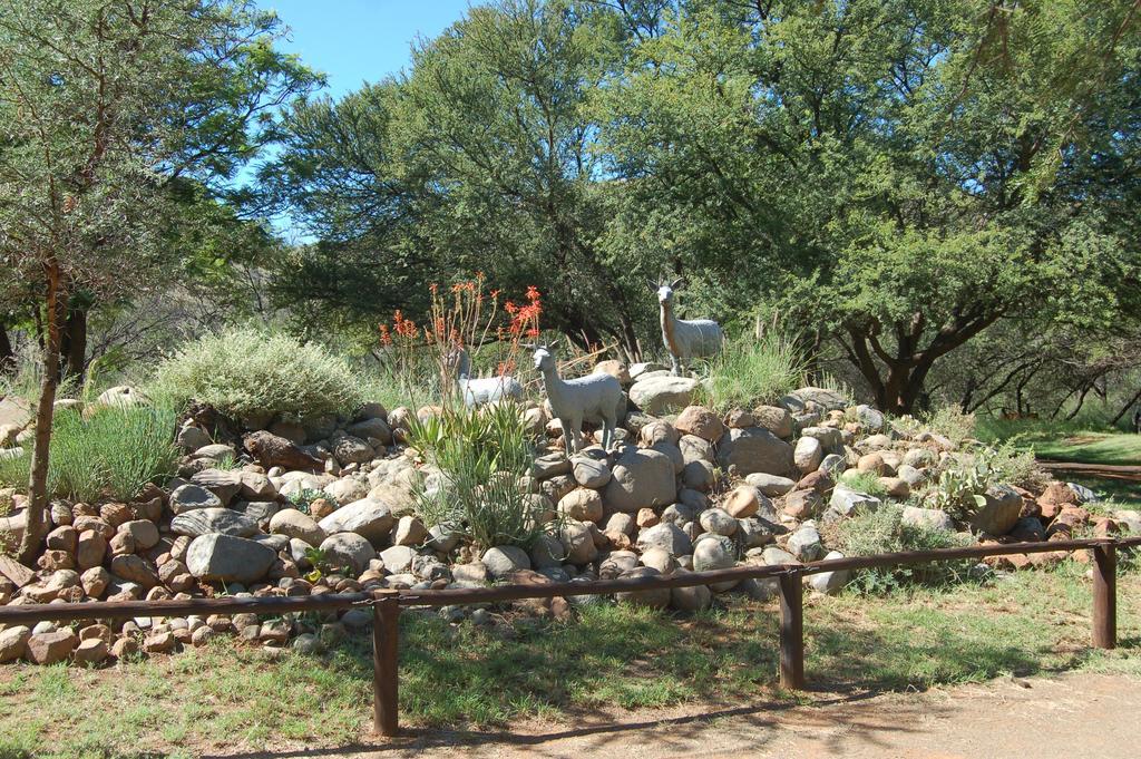ボーフォート・ウェスト Ko Ka Tsara Bush Campヴィラ エクステリア 写真