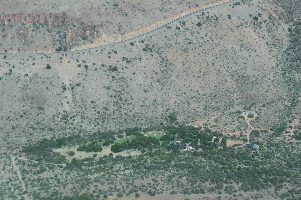 ボーフォート・ウェスト Ko Ka Tsara Bush Campヴィラ エクステリア 写真