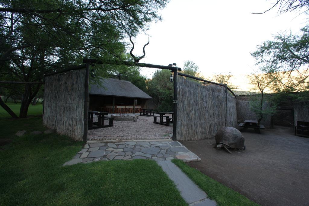 ボーフォート・ウェスト Ko Ka Tsara Bush Campヴィラ エクステリア 写真
