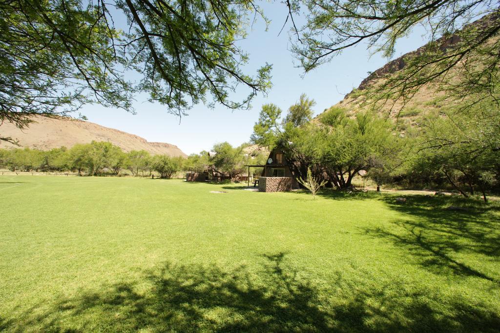 ボーフォート・ウェスト Ko Ka Tsara Bush Campヴィラ エクステリア 写真